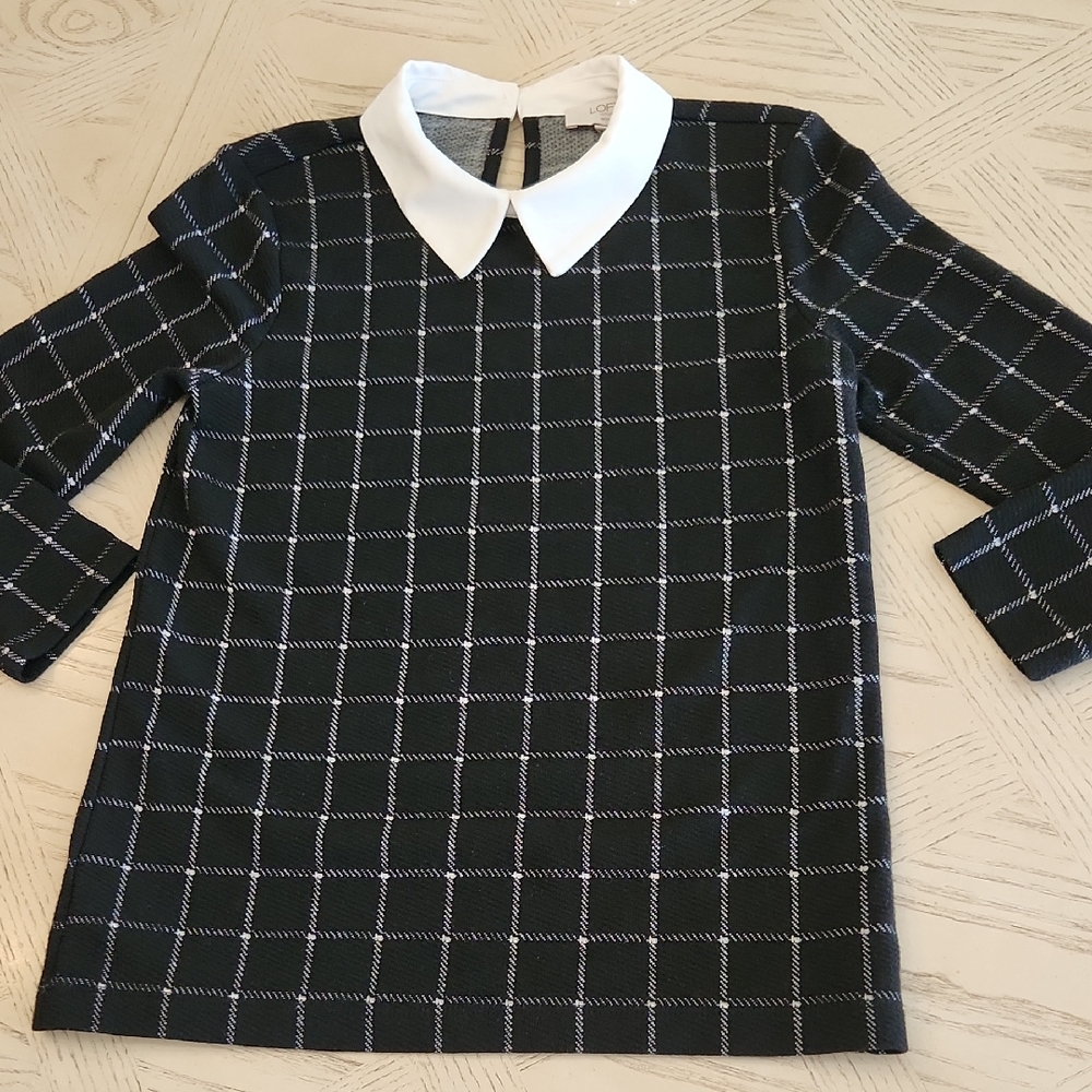 LOFT Women's Black & White Plaid Sweater with White Collar Size M